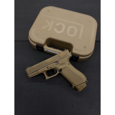 Devant boite arme posé GLOCK 19X coyote - night sights