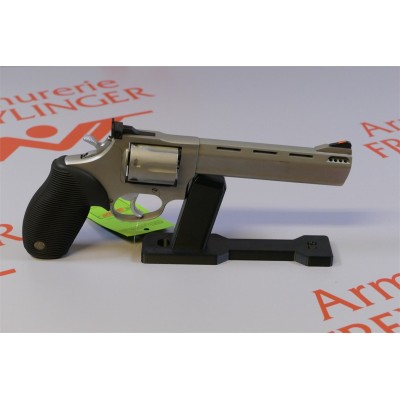 REVOLVER TAURUS TRACKER